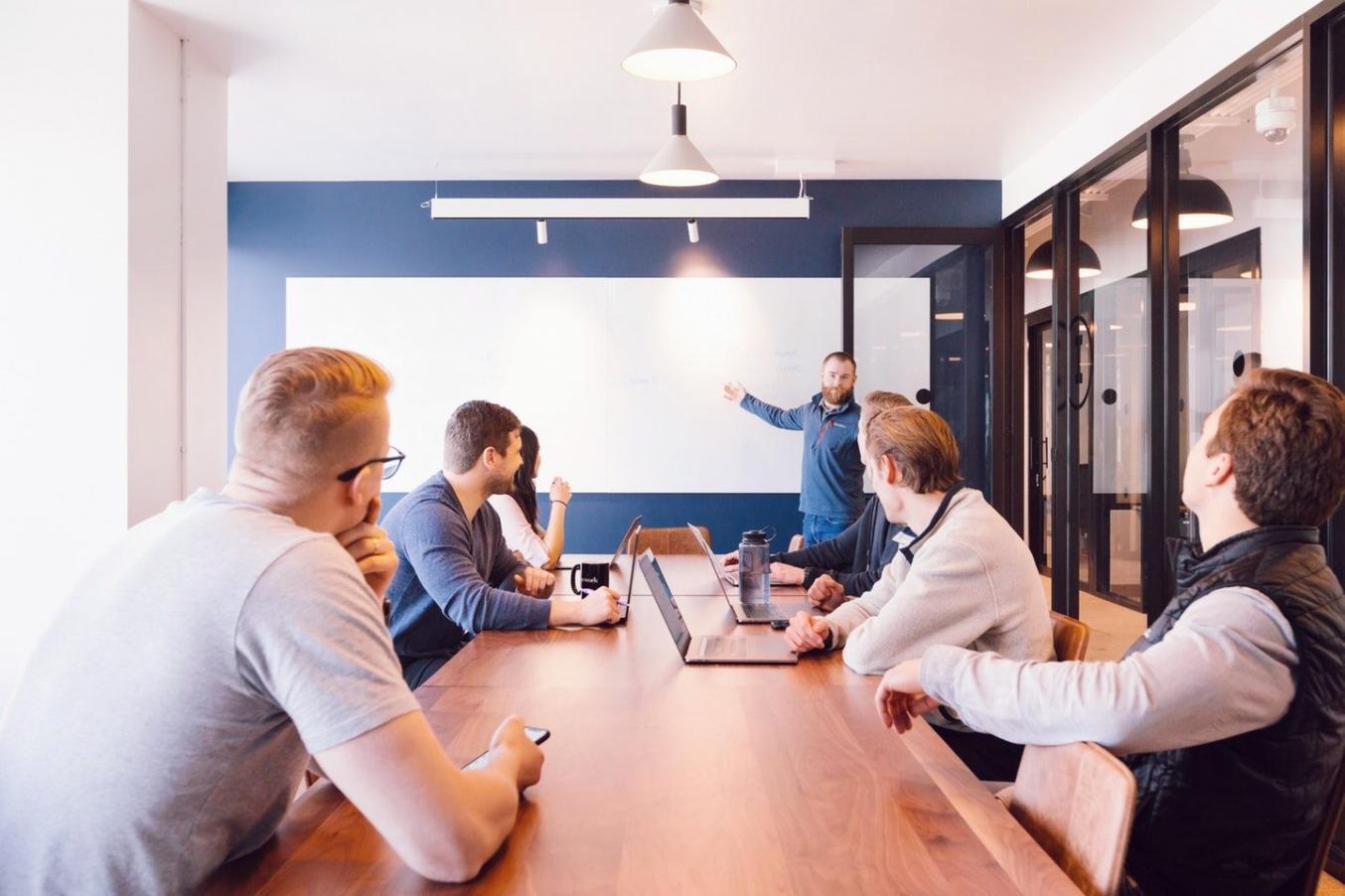 Структура онлайн-лекцій Fendrake